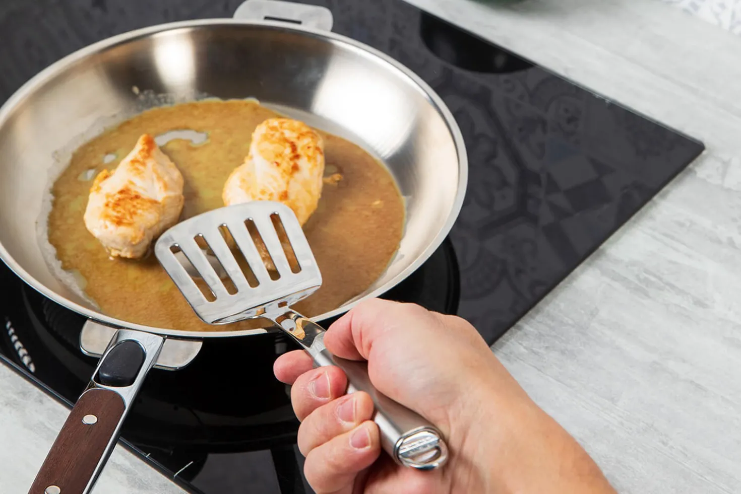 Spatule ajourée Cristel POC en acier inoxydable