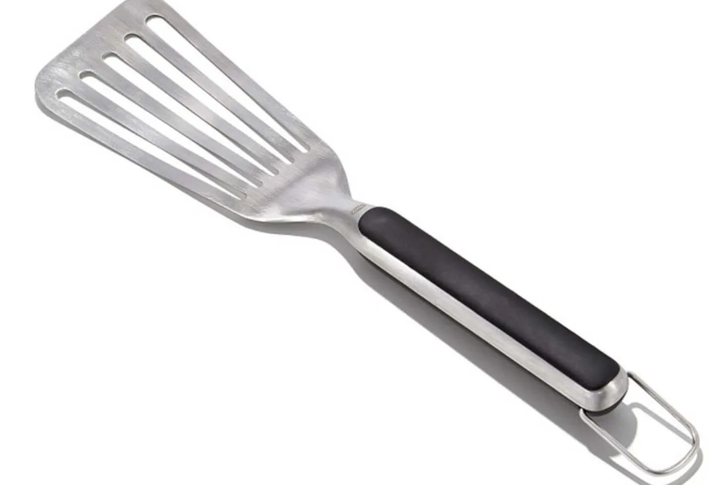 Spatule ajourée flexible OXO 37cm spéciale barbecue