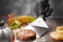 Spatule coudée retourneur de barbecue XXL Gefu en acier inoxydable