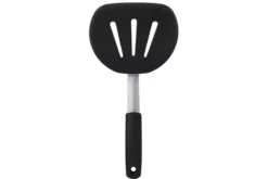 Spatule extra large flexible ajourée OXO en silicone