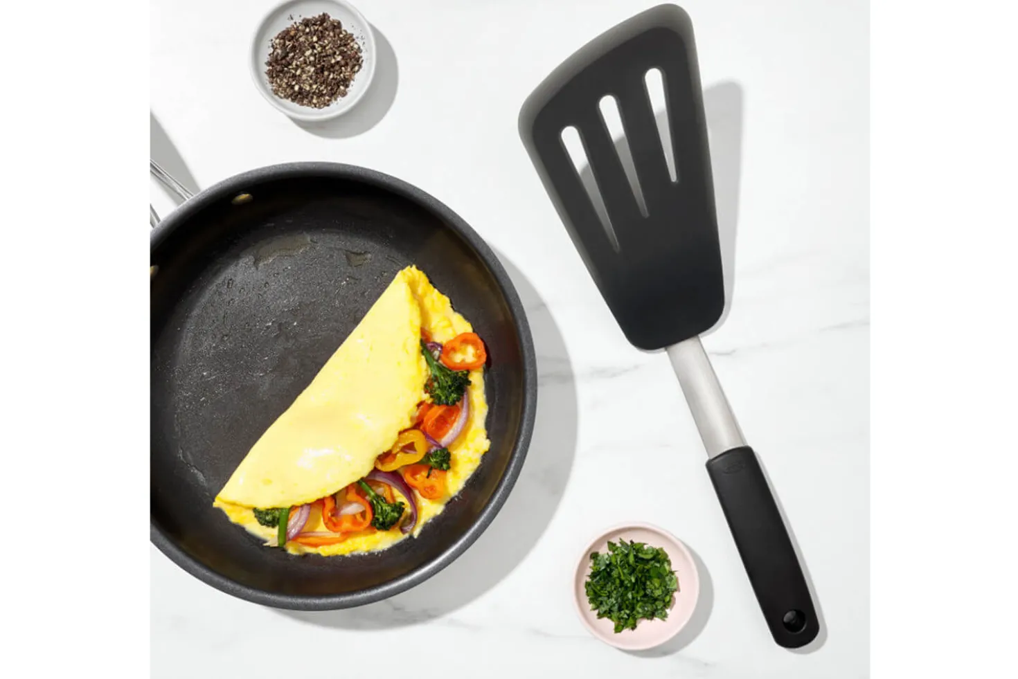 Spatule flexible ajourée OXO en silicone