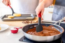 Spatule grattoir Kitchen Aid en silicone 30cm