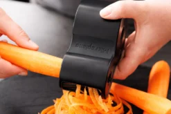 Taille légumes Microplane noir - Spaghettis de légumes