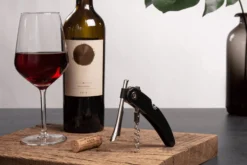 Tire-bouchon à levier vertical Vacu Vin noir