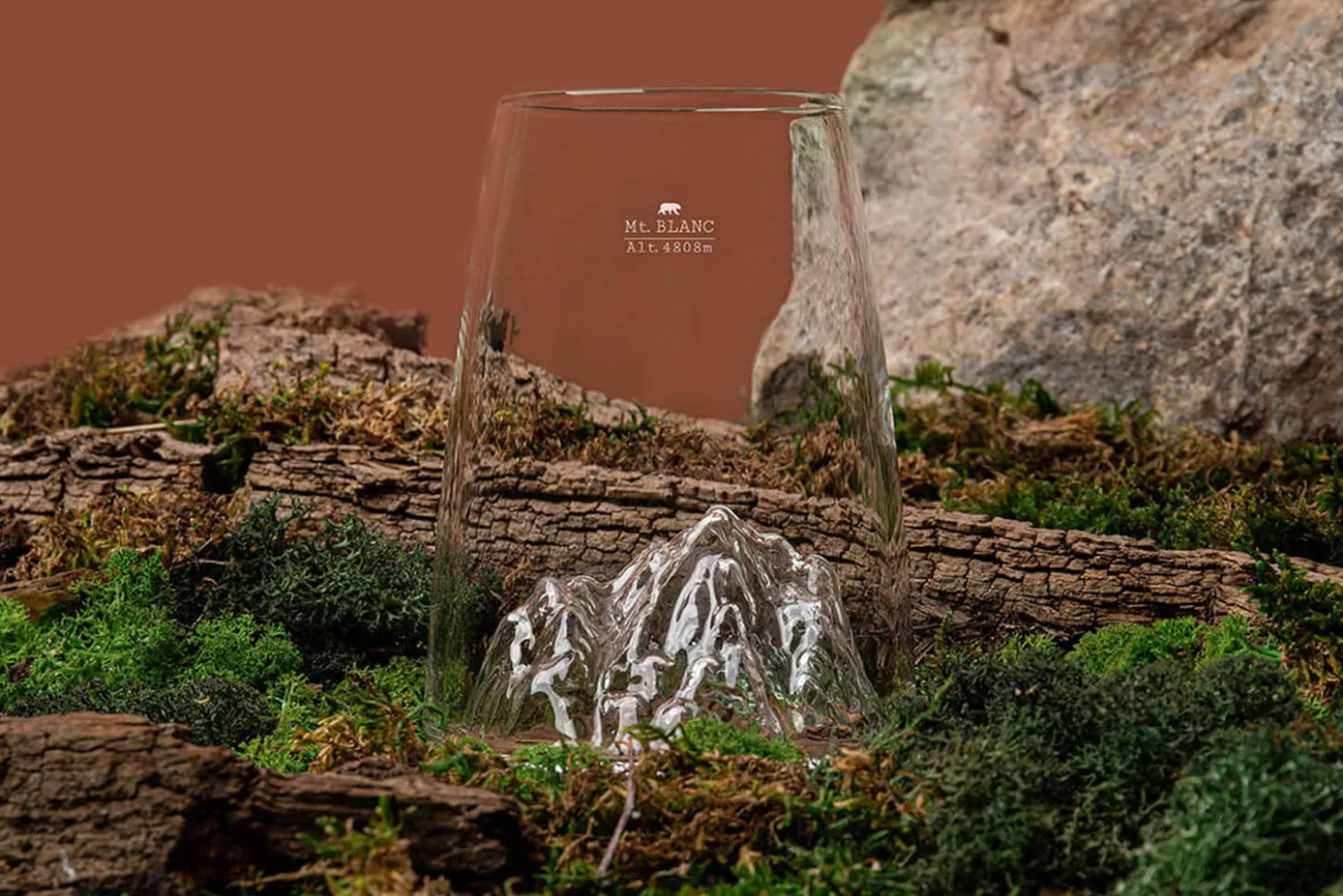 Verre à spiritueux long Alaskan Maker Topographic Mont Blanc en verre cristallin